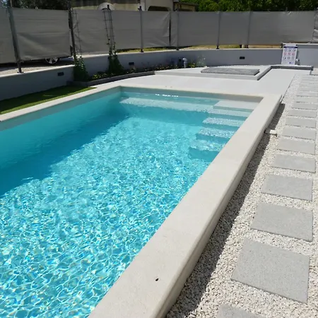 Periska Villa